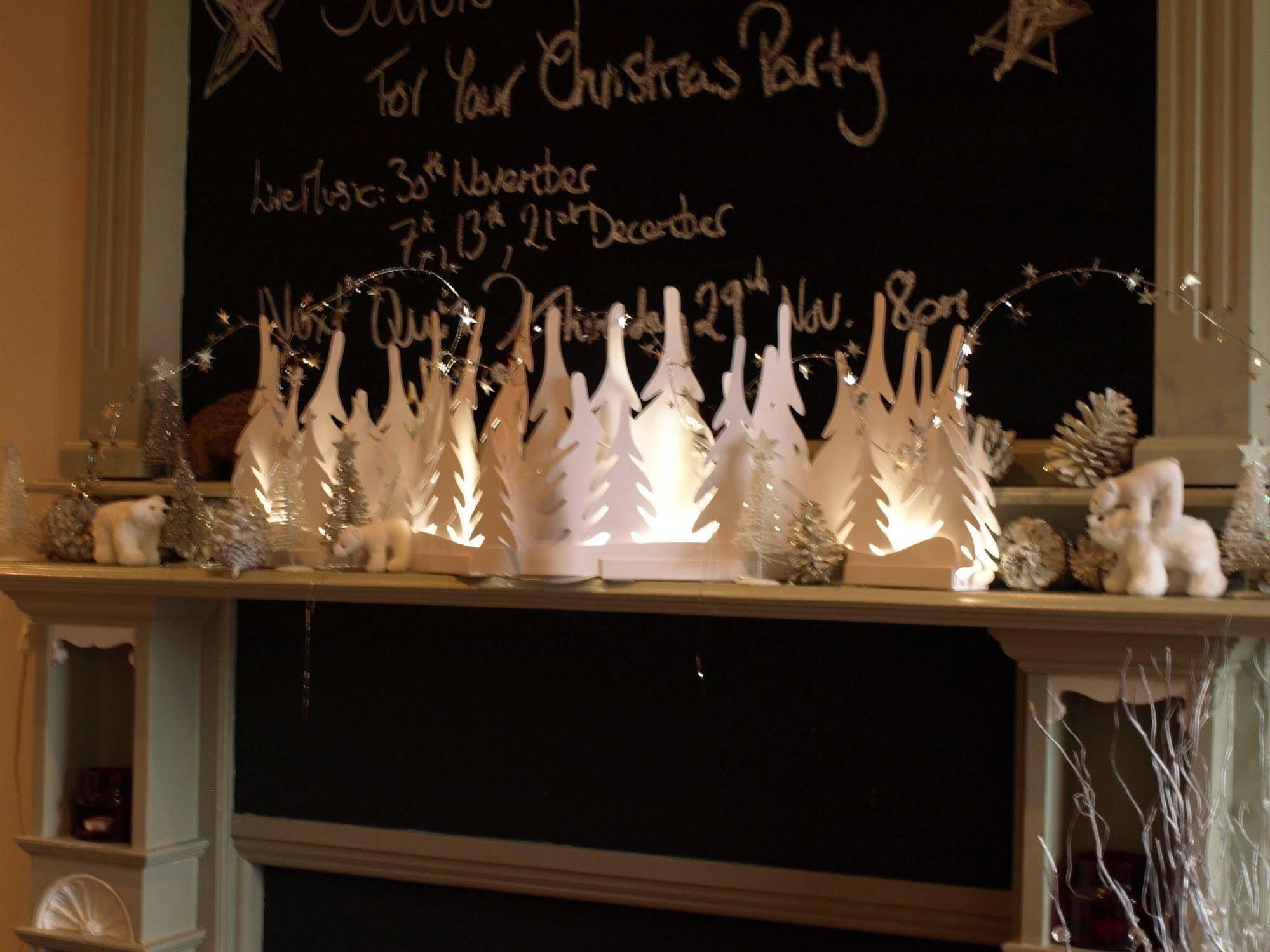 The Bower Inn Bridgwater Bagian luar foto A fireplace decorated for Christmas