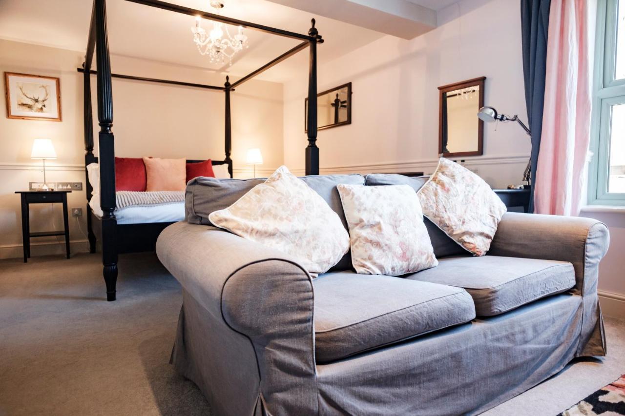 The Bower Inn Bridgwater Bagian luar foto A room at the hotel